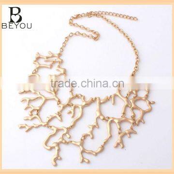 New fashion Europe Coral Shape Necklace MOQ 1Piece                        
                                                Quality Choice