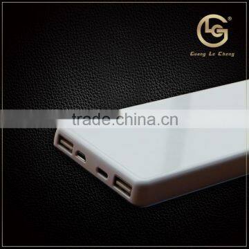 Free Custom LOGO High Capacity Three USB Output Mobile Power Bank 8000mAh photo-4