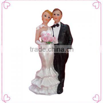 polyresin couple for wedding table decorations