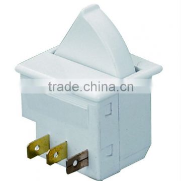 Refrigerator door switch