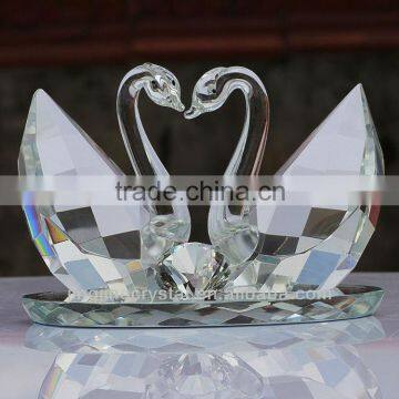 Wonderful Crystal swan with latest style, elegant shape and reasonable price