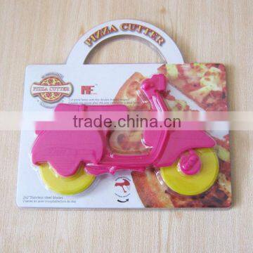 New fashional double coating blade pizza cutter with plastic handle
