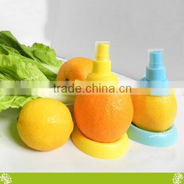 Home Kitchen Gadgets Lemon Squeezer Sprayer,Citrus Mist Orange Extractor Sprayer,Plastic Handheld Citrus Juice Sprayer Factory photo-2