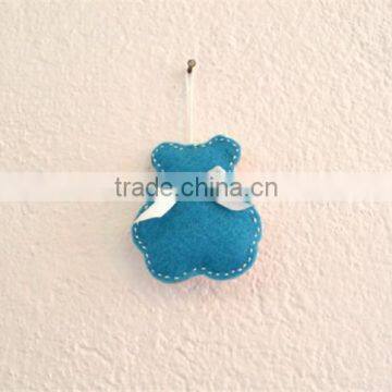 Hot sell Felt Teddy Bear with a bow felt mobile felt key chain made in China