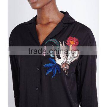 Wholesale Women Black Long Sleeves Hoxton Bird Embroidered Satin Shirt(DQE0108T) photo-5