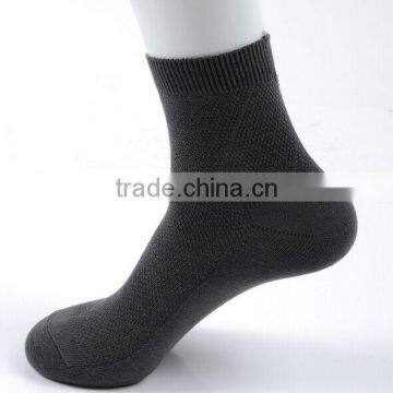 2017 Latest Manufacturer Customized Your Own Brand Logo Breathable Anti-bacterial Bamboo Fiber Private Label Men Sport Socks photo-2