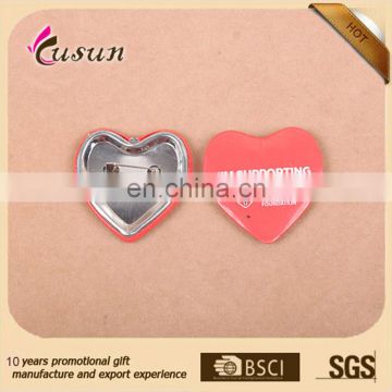 High performance 2015 hot sale promotional gifts customized heart shape tin badges