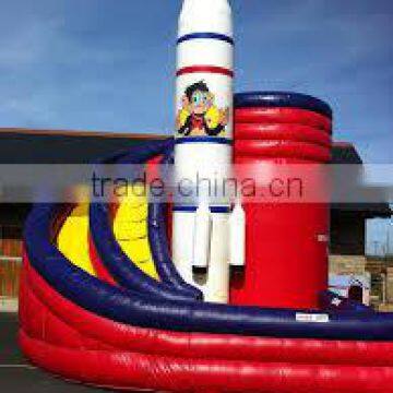 2016 Best selling inflatable vivid rocket castle