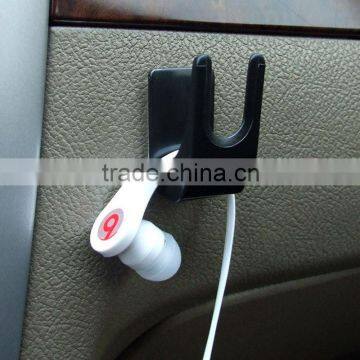 Christmas popular gift Wired Headphones hanging Mount Holder with 3m sticker base on car dashboard