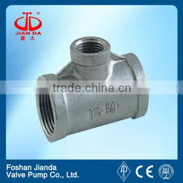 Malleable cast iron threaded reducing tee