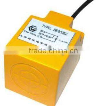 Motion transducer