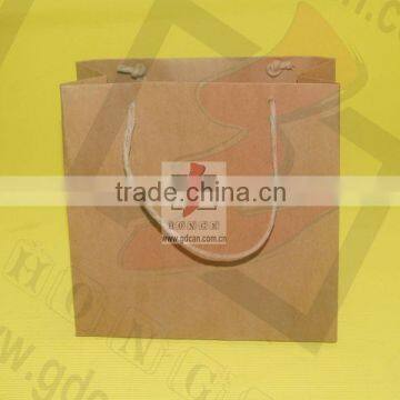 custom printed kraft paper shopping bag for apparel