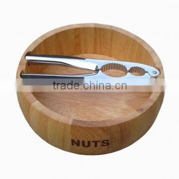 wood round nuts holder with cracker