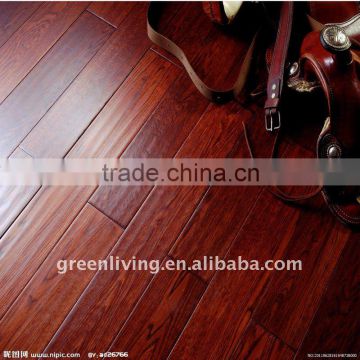 laminated wooden flooring