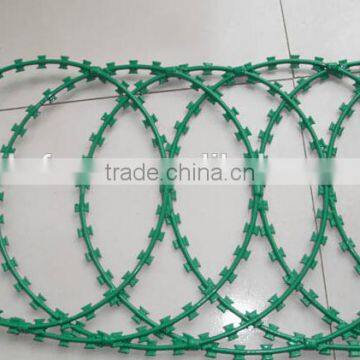 wholesale BTO-22 green PVC coated razor barbed wire