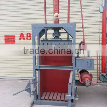 DB-10T Vertical Hydraulic Baler for Waste Paper , Plastic, Cartoon,straw,hay Packing photo-3