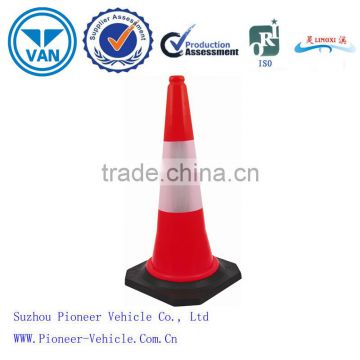 2014 hot selling high reflective road cone PVC standing traffic cone