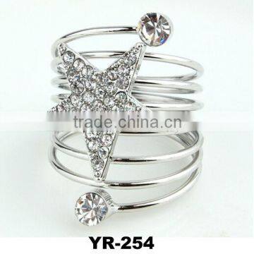 Sell Well Fashion New Design Finger Ring Wholesale Available Long Finger Ring