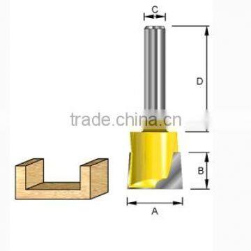 Bottom cleaning router bit