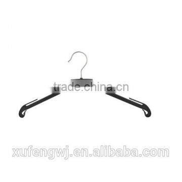 Cheap Cheap Cheap Black Plastic Hanger for cloth