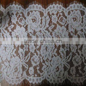 China Supplier French Chemical Wholesale Eyelash Chantilly Lace for Bridal Dress