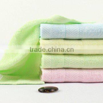 100 jacquard bamboo towels with embroidery