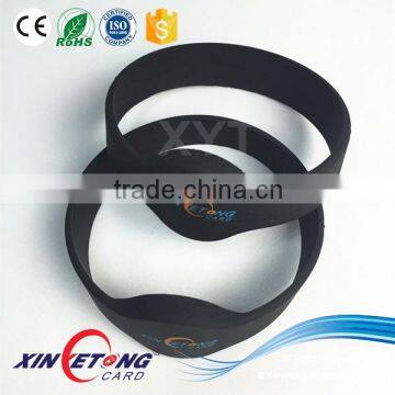 ISO14443A RFID silicone Wristband Waterproof Ntag203 chip NFC bracelet