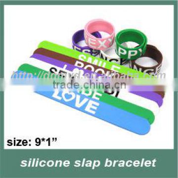 newest fashion letters design silicone bracelets