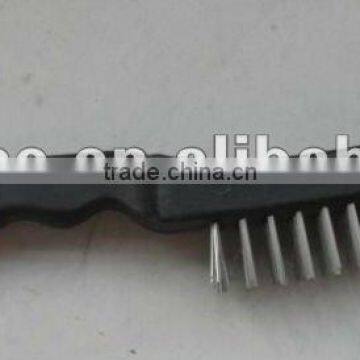 Wire Brush with Plastic Handle