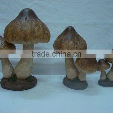 newest garden resin mushroom statues garden ornaments