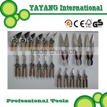High quality wooden handle garden shears FSC