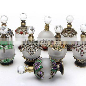 Wholesale price custom brand fashion glass perfume bottle