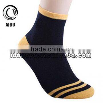 2014 Wholesale Black Men Sport Cotton Colored Custom Design Socks Mens Socks Ankle Socks