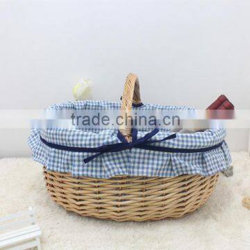 Wholesale rural rattan wicker wine basket with cloth liner