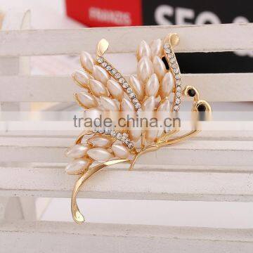 China wholesale fashional butterfly pearl brooch for lady