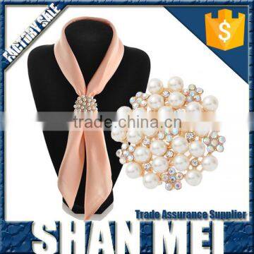 new arrive flower rhinestone brooch and scarf clips