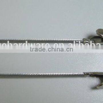 Metal crocodile clip with wire rope