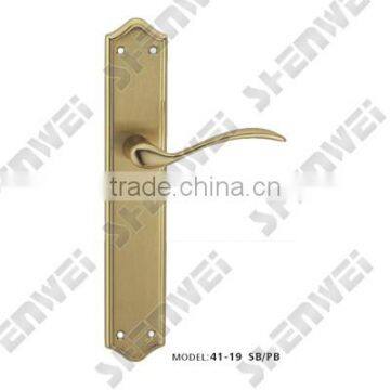 41-19 SB/PB brass door handle on plate