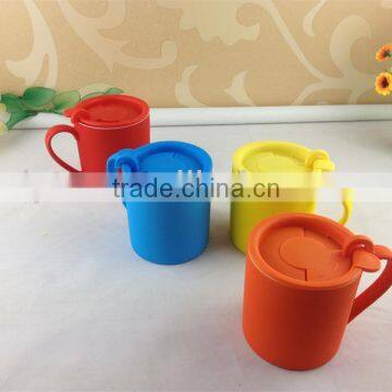 New Design Ceramic Color Plastic Lid Coffee Mugs