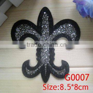 custom wholesale rhinestone transfer hotfix motif to decorative garment