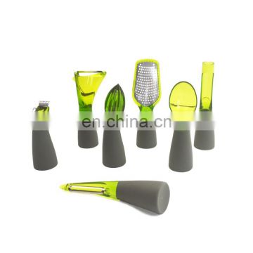 Kitchen Accessories Food Grade Plastic Lemon Squeezer Grater Peeler Opener Kitchen Gadgets Fruit Tools