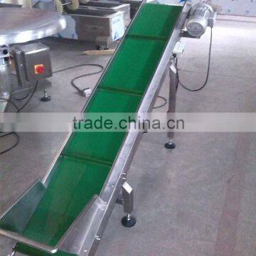 Chain plate type finished product conveyor with high quality mobile belt