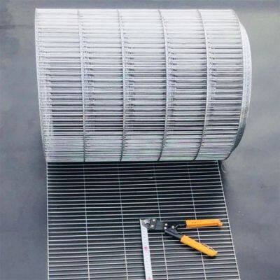 PVC Coated Welded Wire Mesh Rolls Anti-Corrosion for Garden and Poultry
