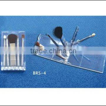 Plastic brush set