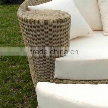 Round Rattan Lounge With Footstool photo-3