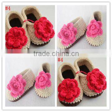 2015 wholesale knitting baby shoes with crochet flower