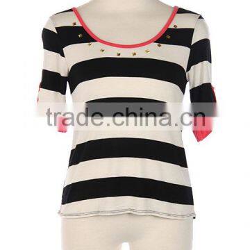 STRIPE PRINT ACCENT TRIM TOP