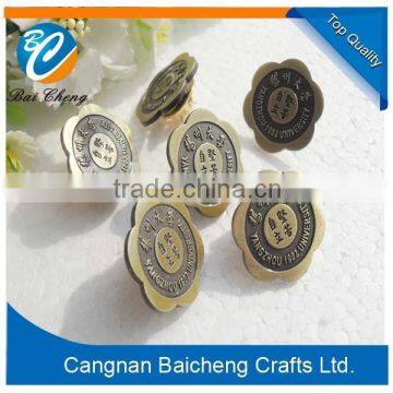 Promotional 3D Iron Pin Badge/ Craft/ Metal Emblem With Lovely Shapes and High Fashion as Business Gift for Publicity