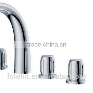 Brass cold&hot water faucet tap mixer & stretch bathtub tap GL-88095