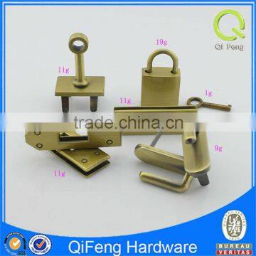 Zinc Alloy Material Screw Bag Feet Crew Installation Studs